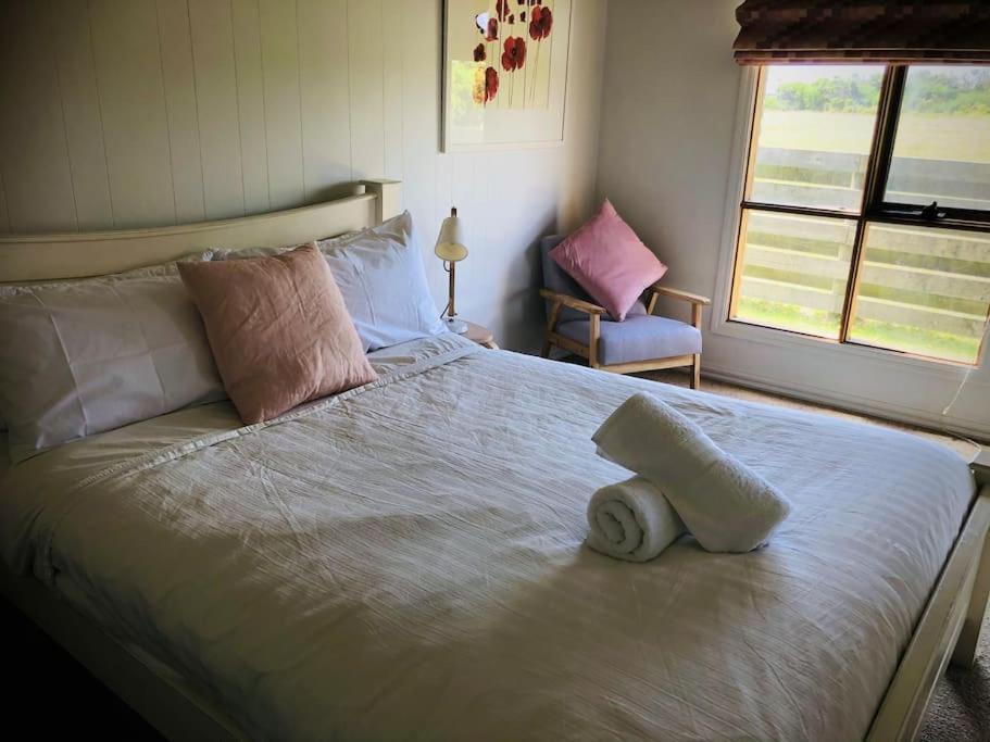 Peterborough Beach House Екстериор снимка
